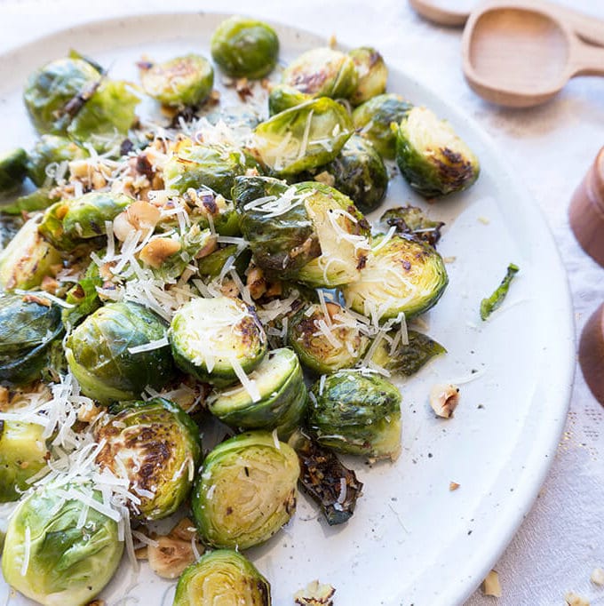 Cacio e Pepe Brussels Sprouts with Hazelnuts + Ricotta Oat&Sesame